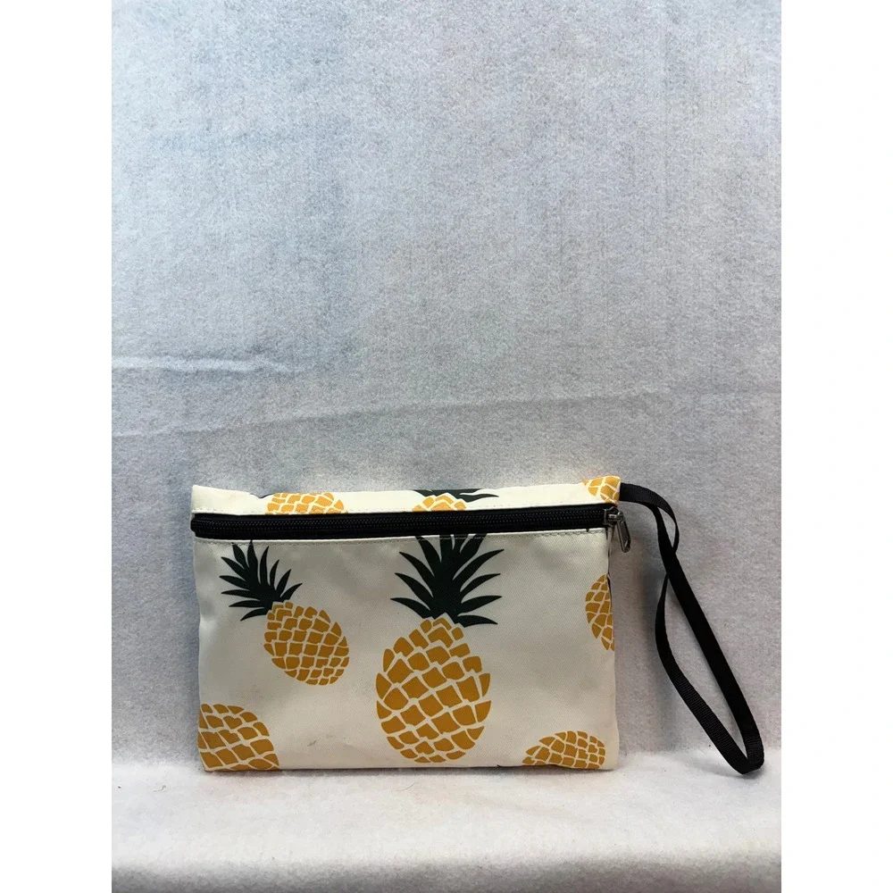N/A canvas wristlet