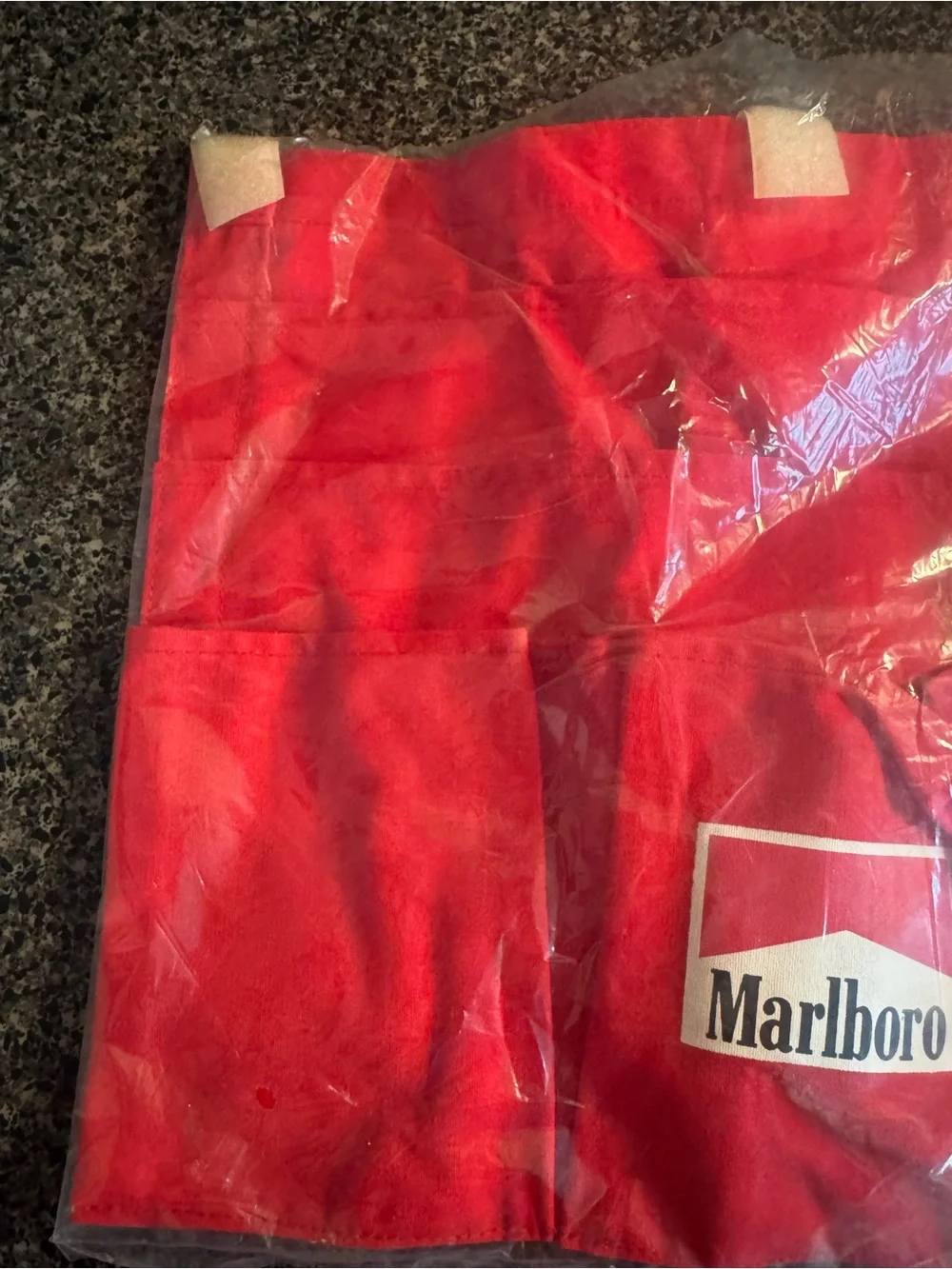 Marlboro bold logo