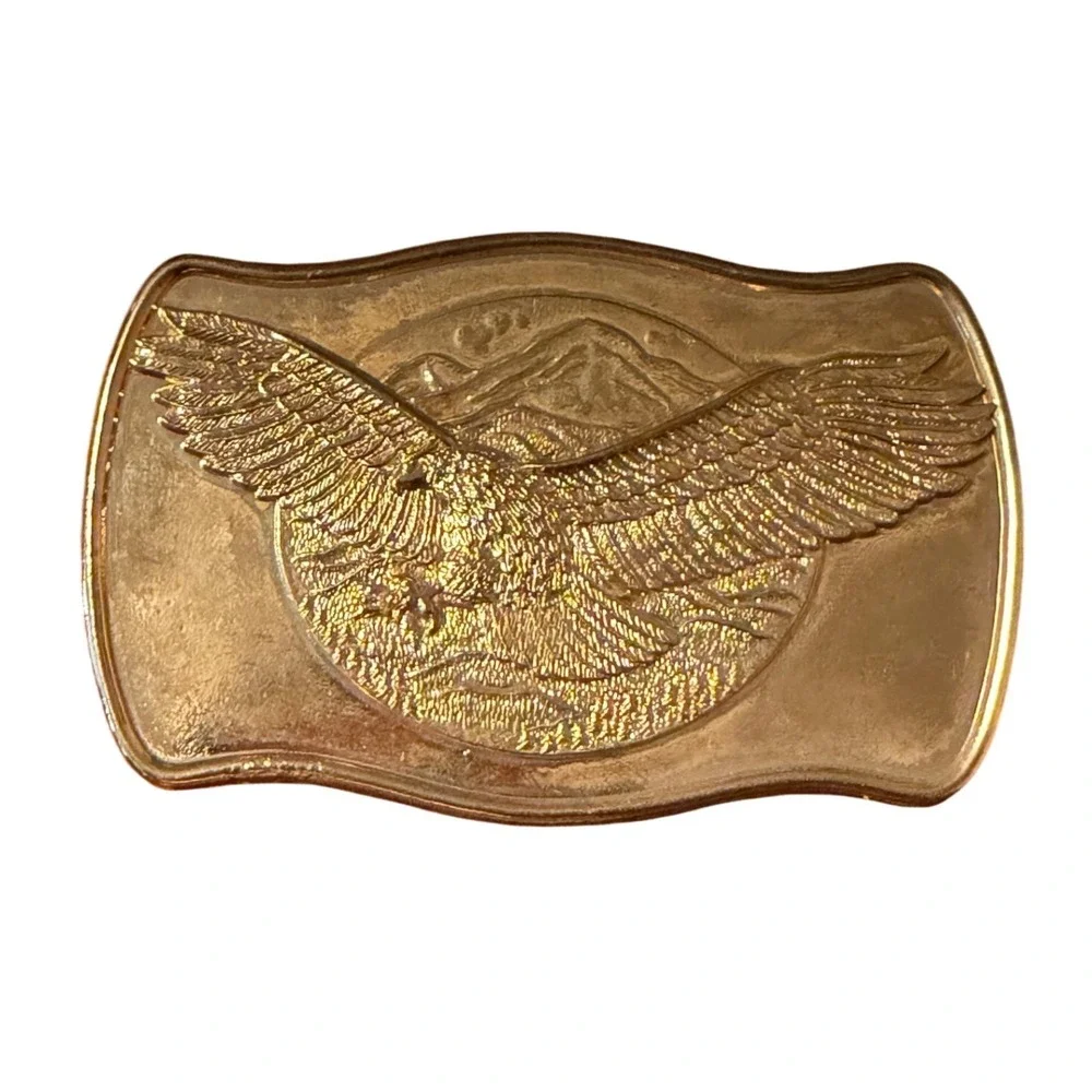 Vtg Gold Tone Soaring Eagle Mountain Scene Western Belt‎ Buckle 21994 Cowboy