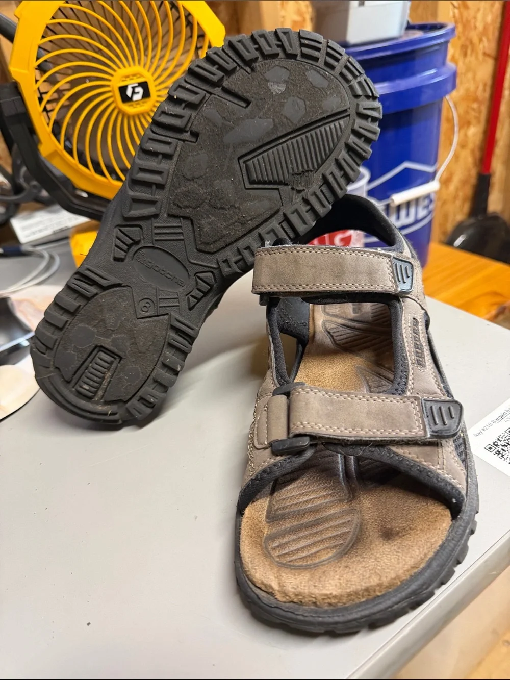 Gotcha durable taupe