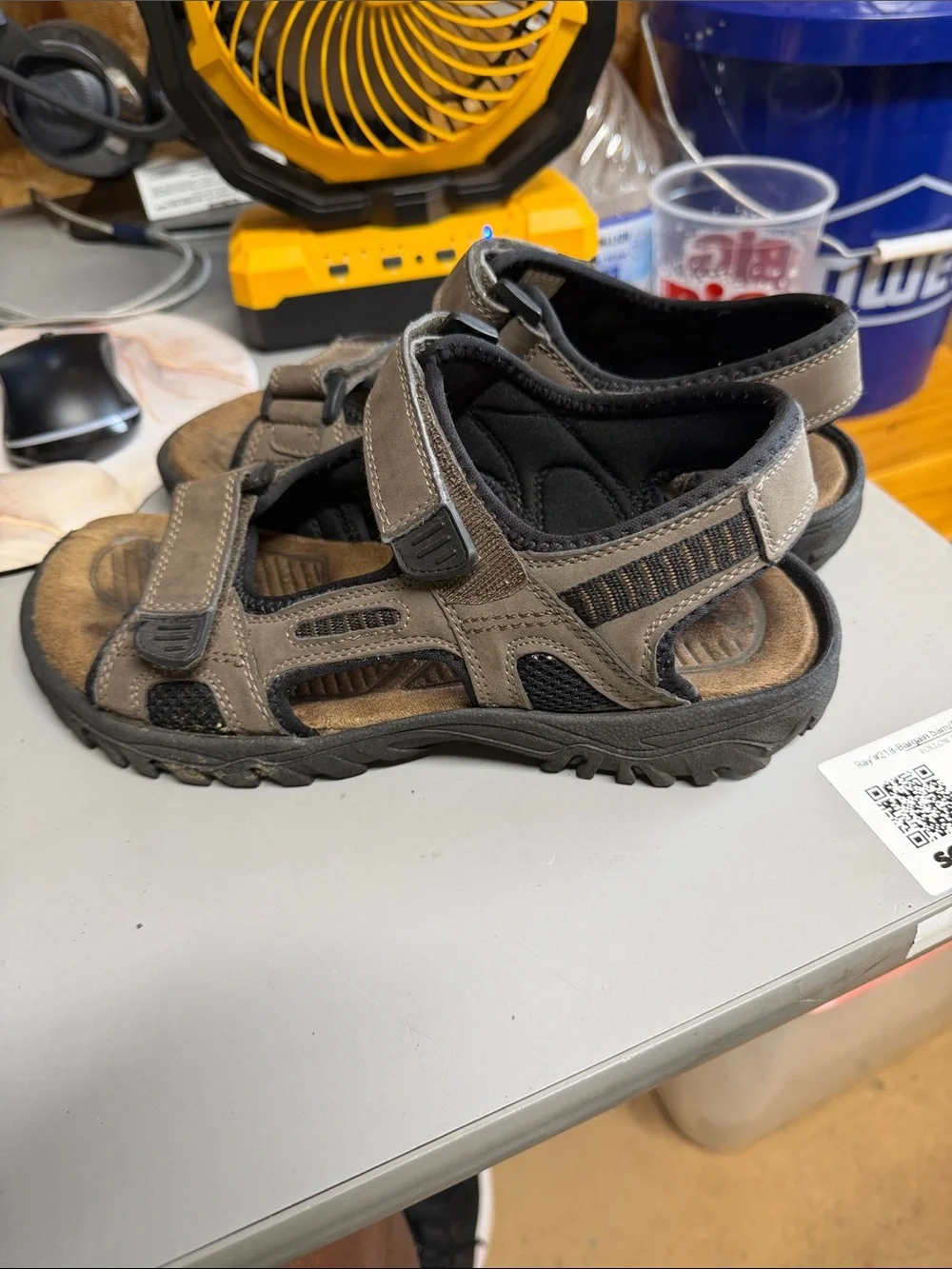 Gotcha durable taupe