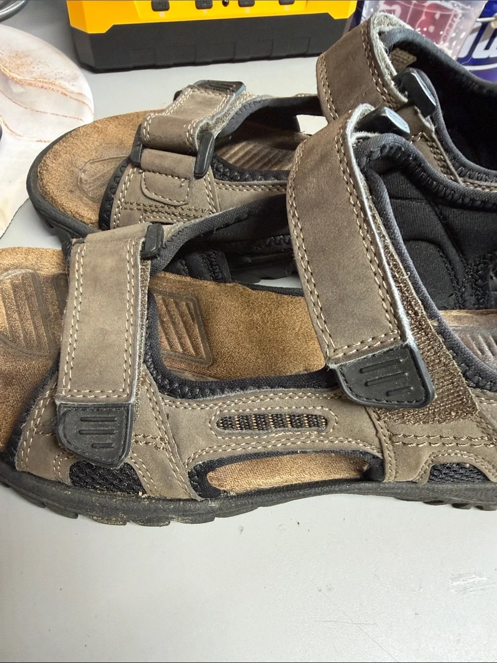 Gotcha durable taupe