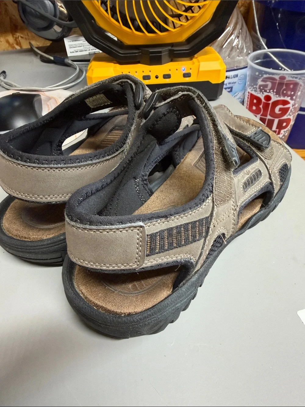 Gotcha durable taupe