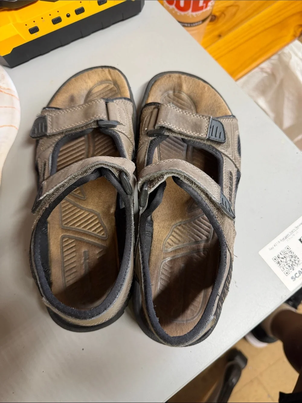 Gotcha durable taupe