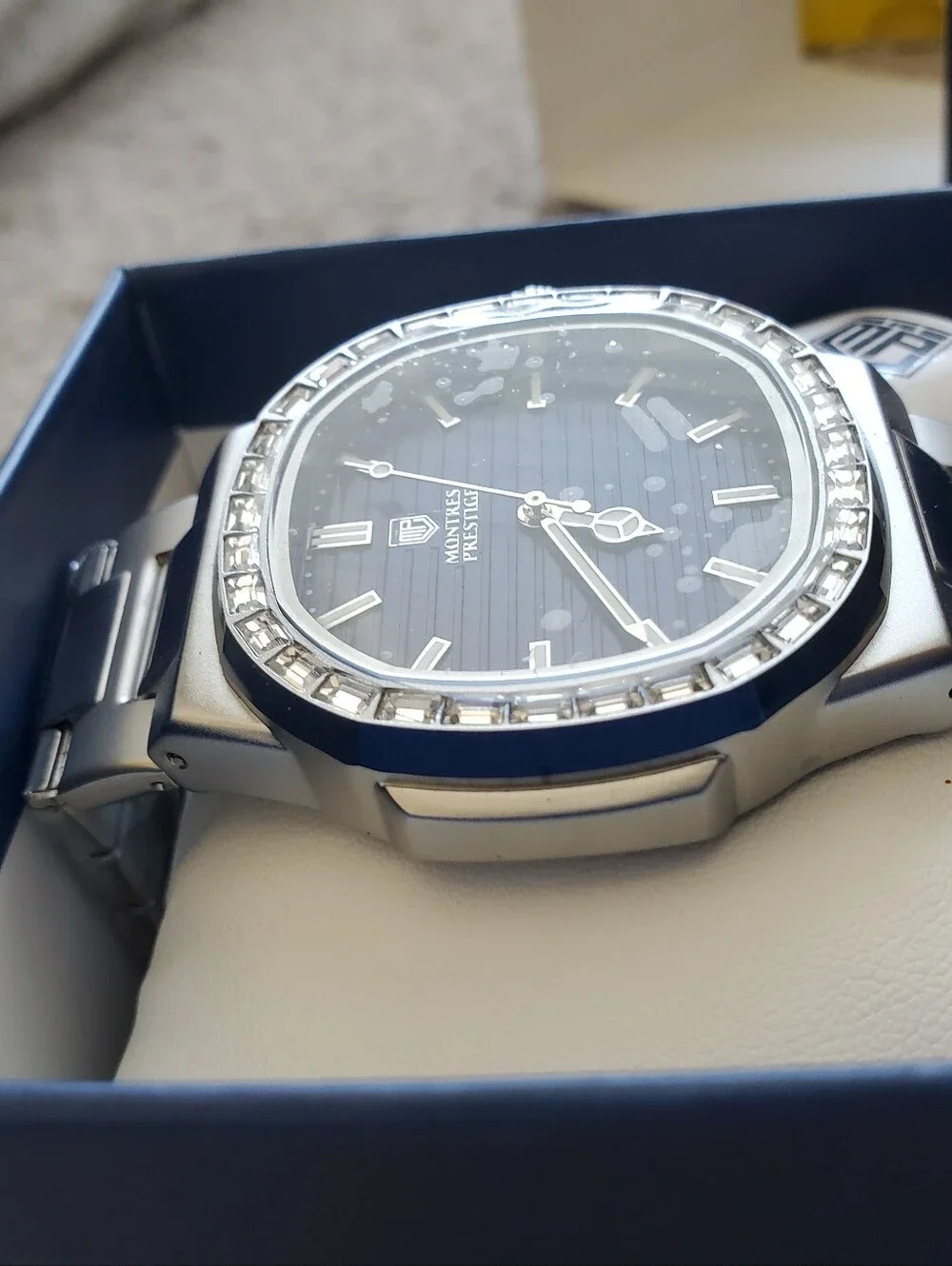 Invicta men prestige