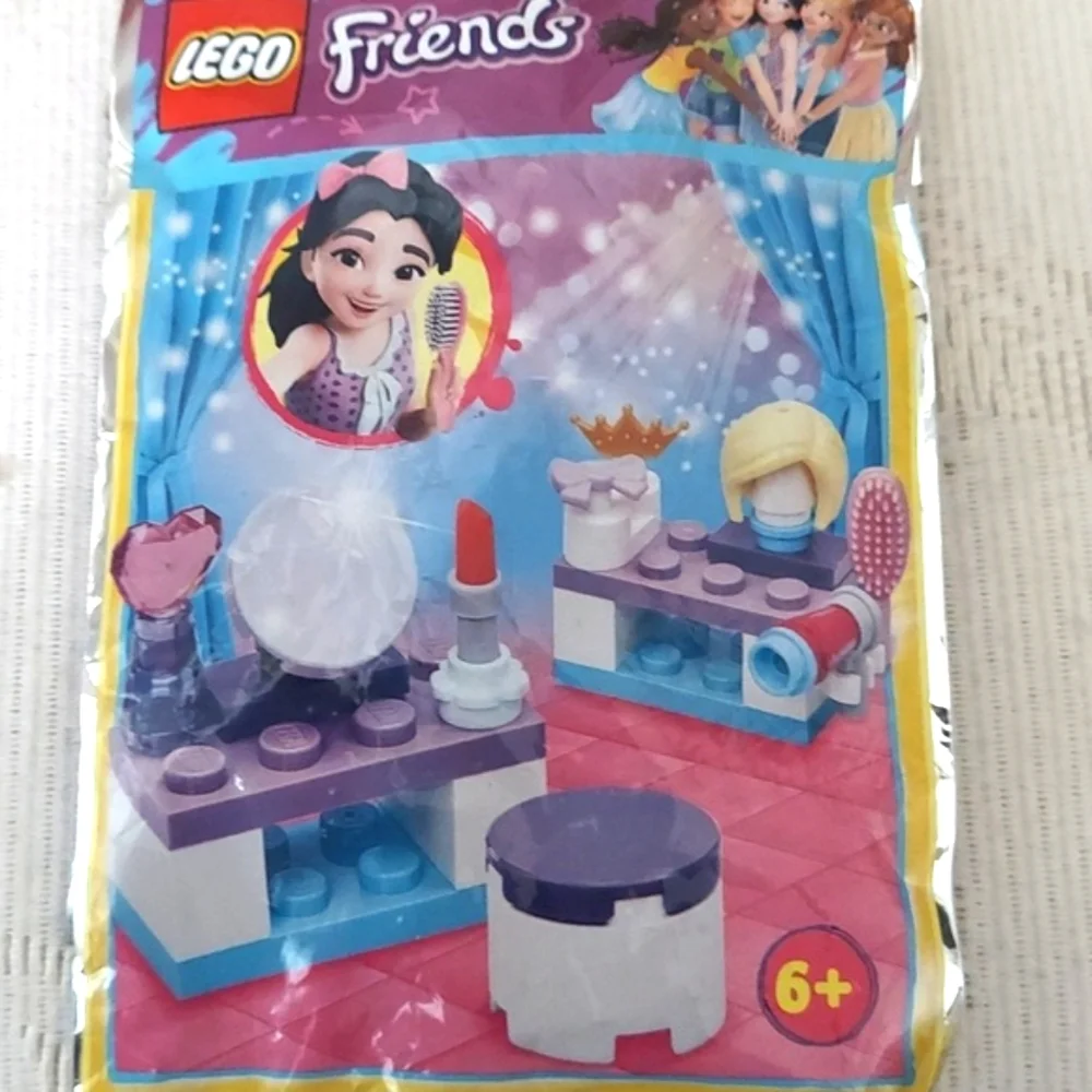 Genuine LEGO Foil bag Dressing Room  Friends mini set Rare Denmark New
