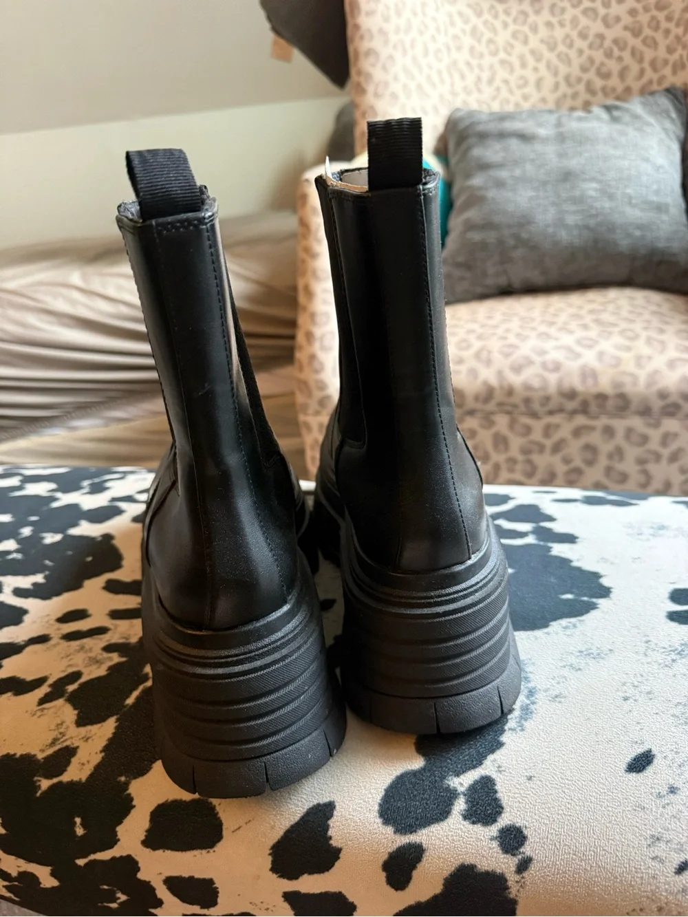 Zara sleek black