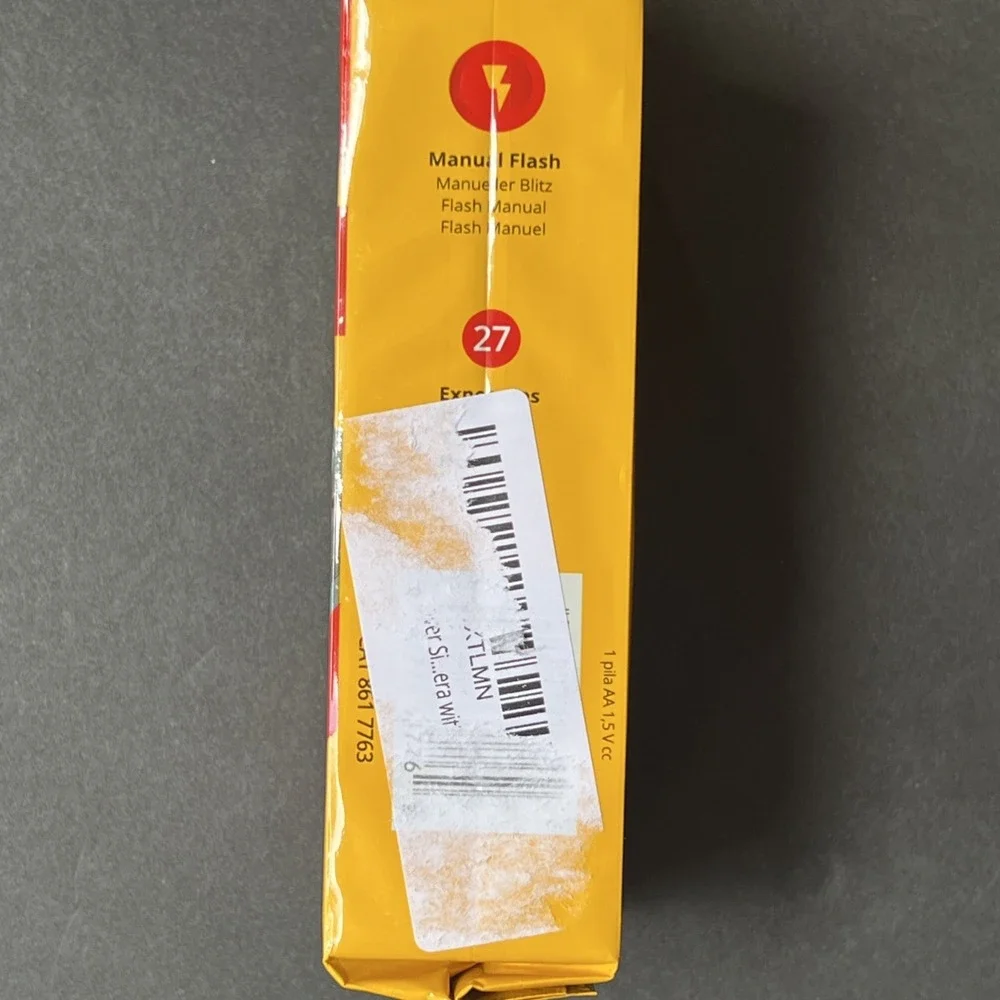 Sealed Kodak FunSaver Disposable 35mm Camera (27 Exposures) 800 Film 08/25