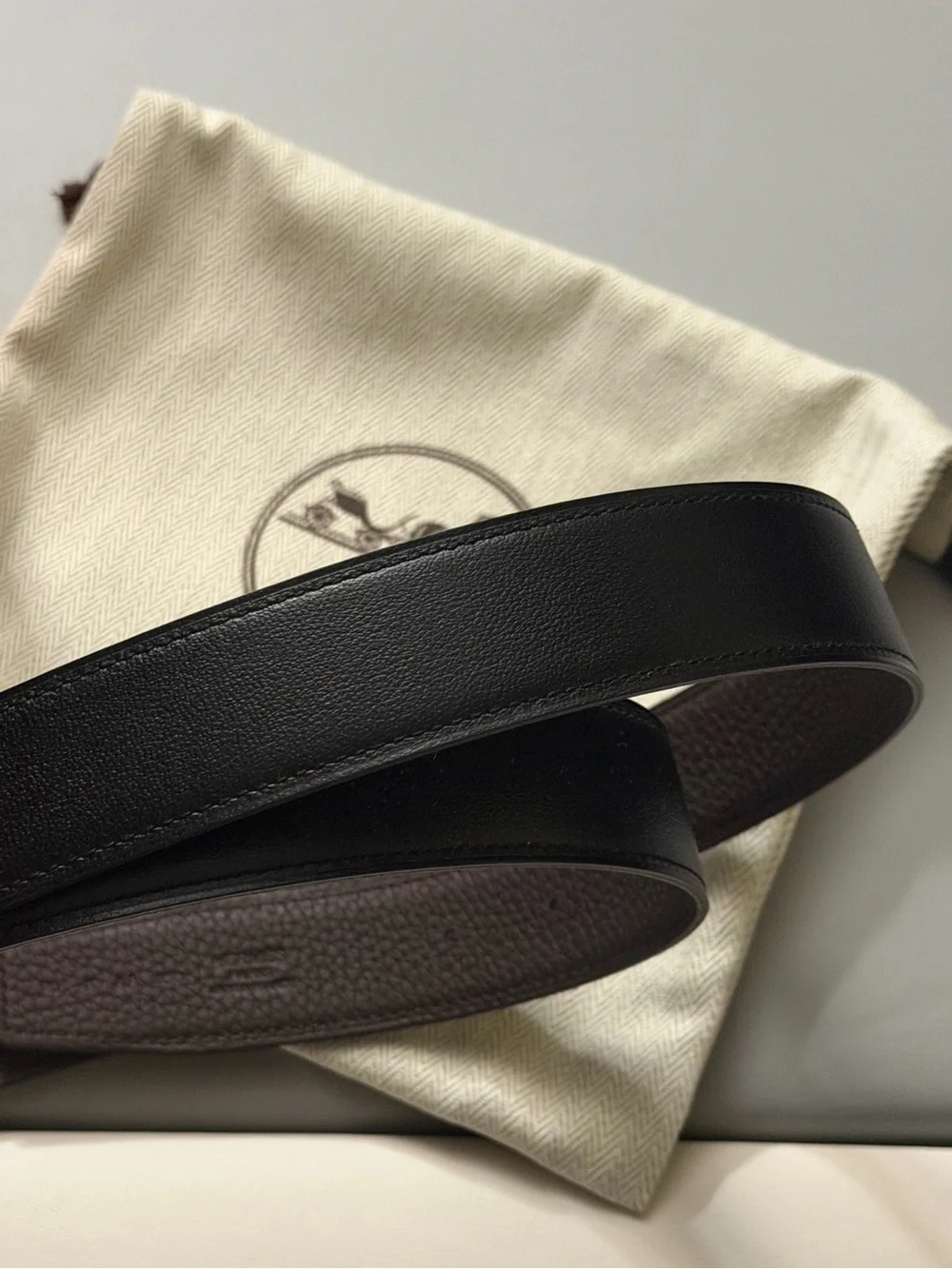 *Giftable* Hermes Black Chocolate Reversible Leather Belt with Silver H Buckle