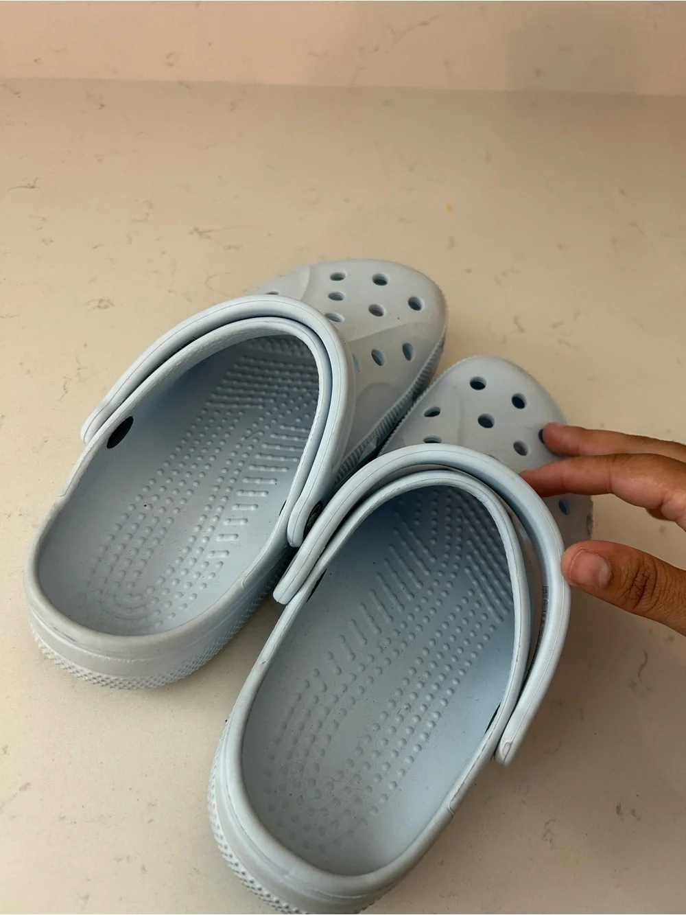 CROCS comfortable lightweight
