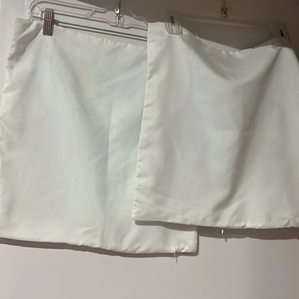 N/A size 17”x17”