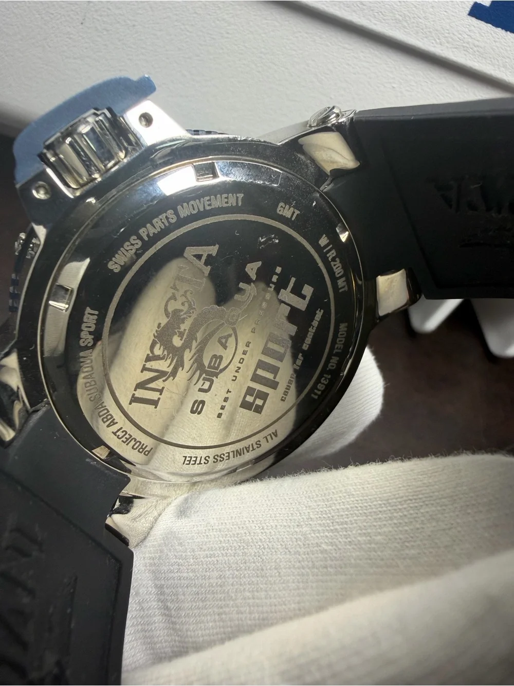 Invicta striking blue