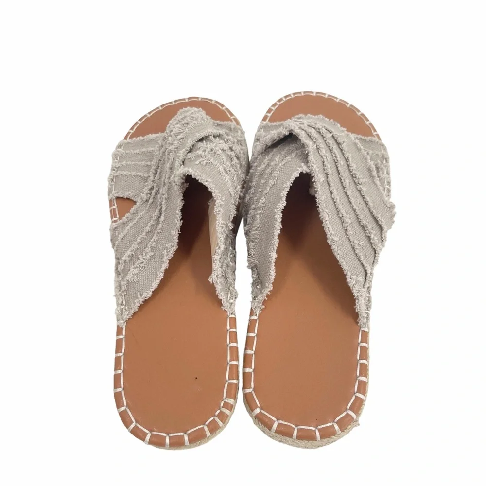 N/A women’s flat