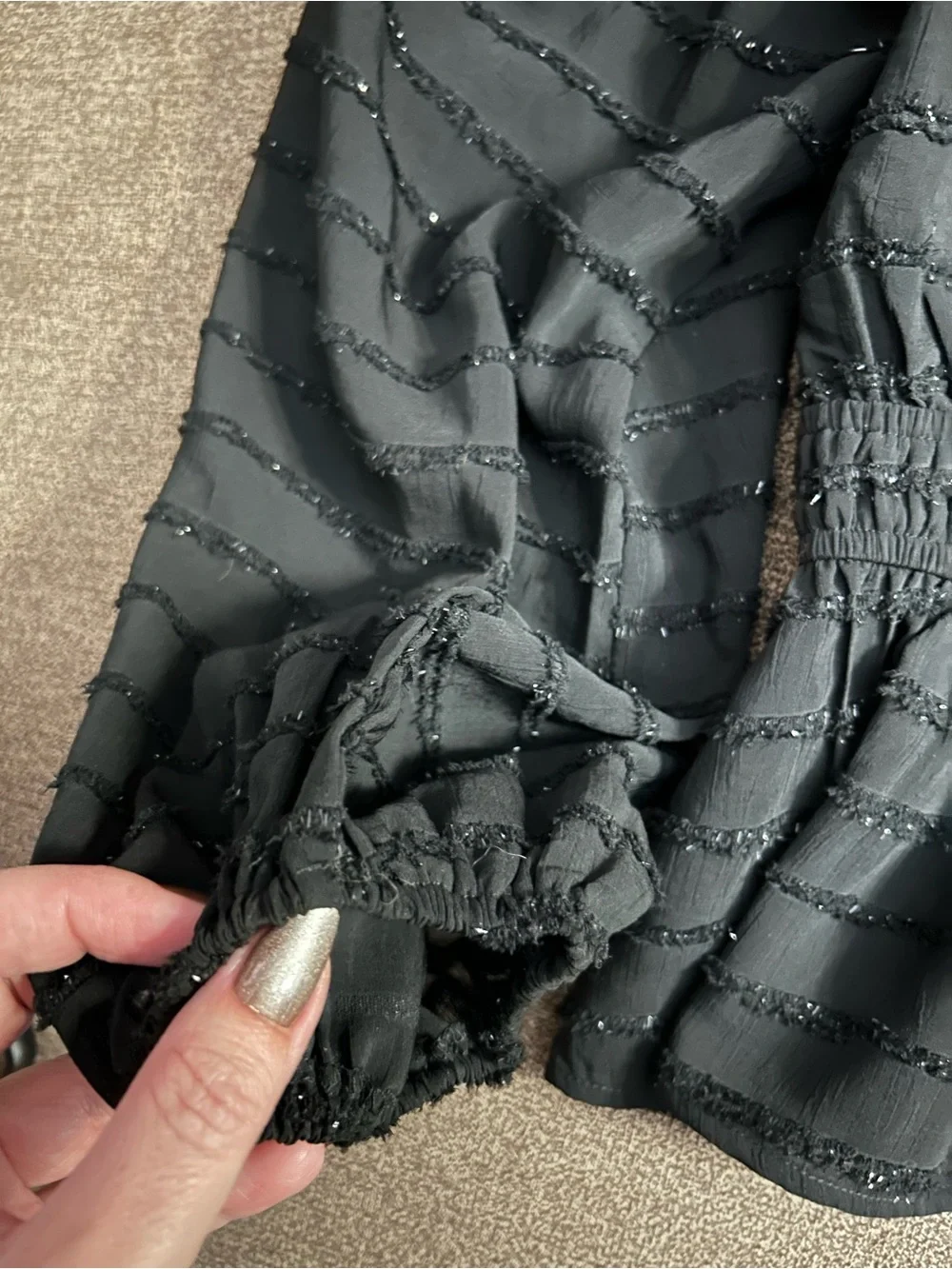 Astr label black