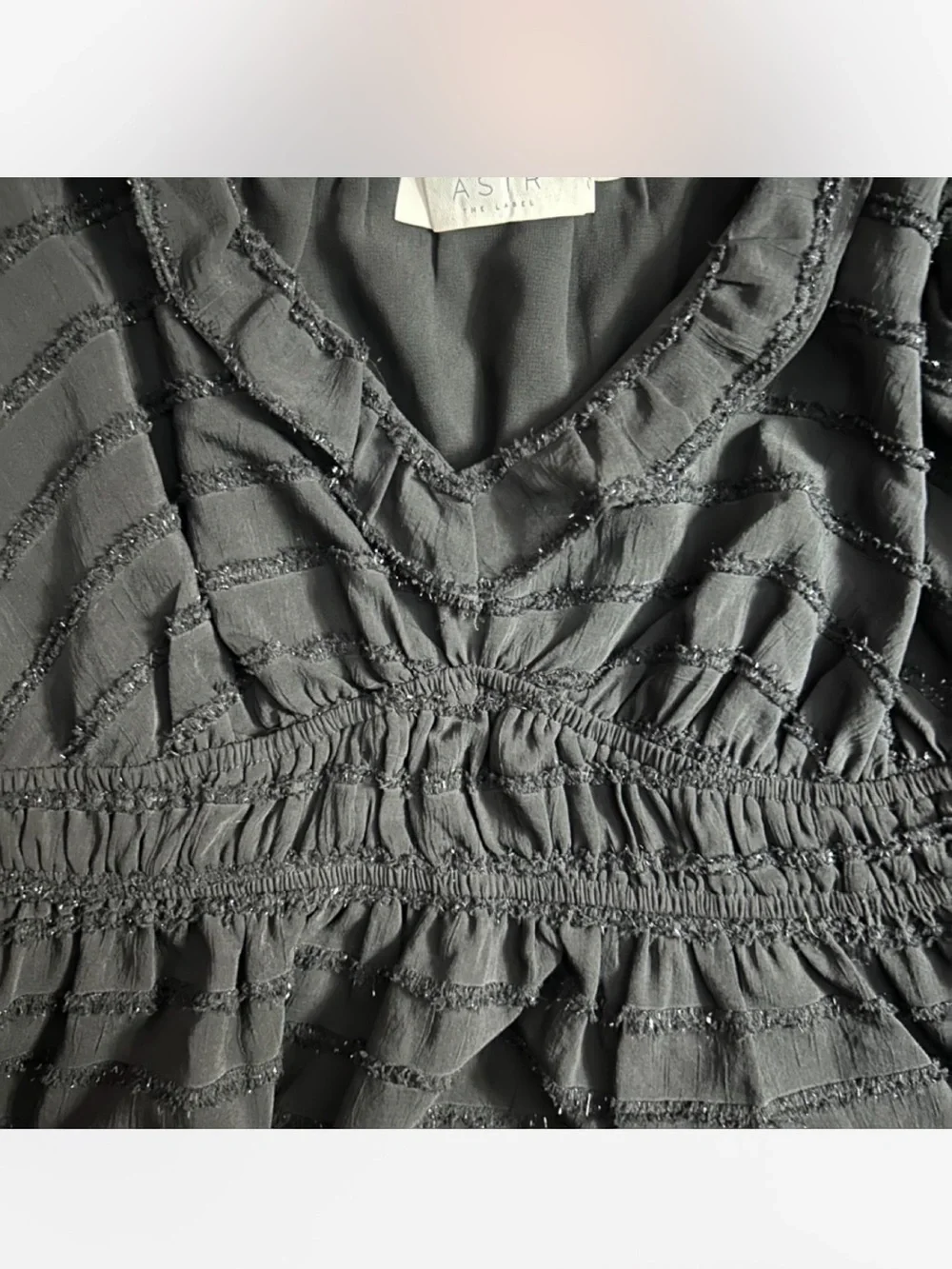 Astr label black