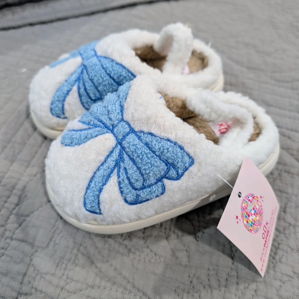 Rock Paper Scissors toddler slippers. Size 5/6