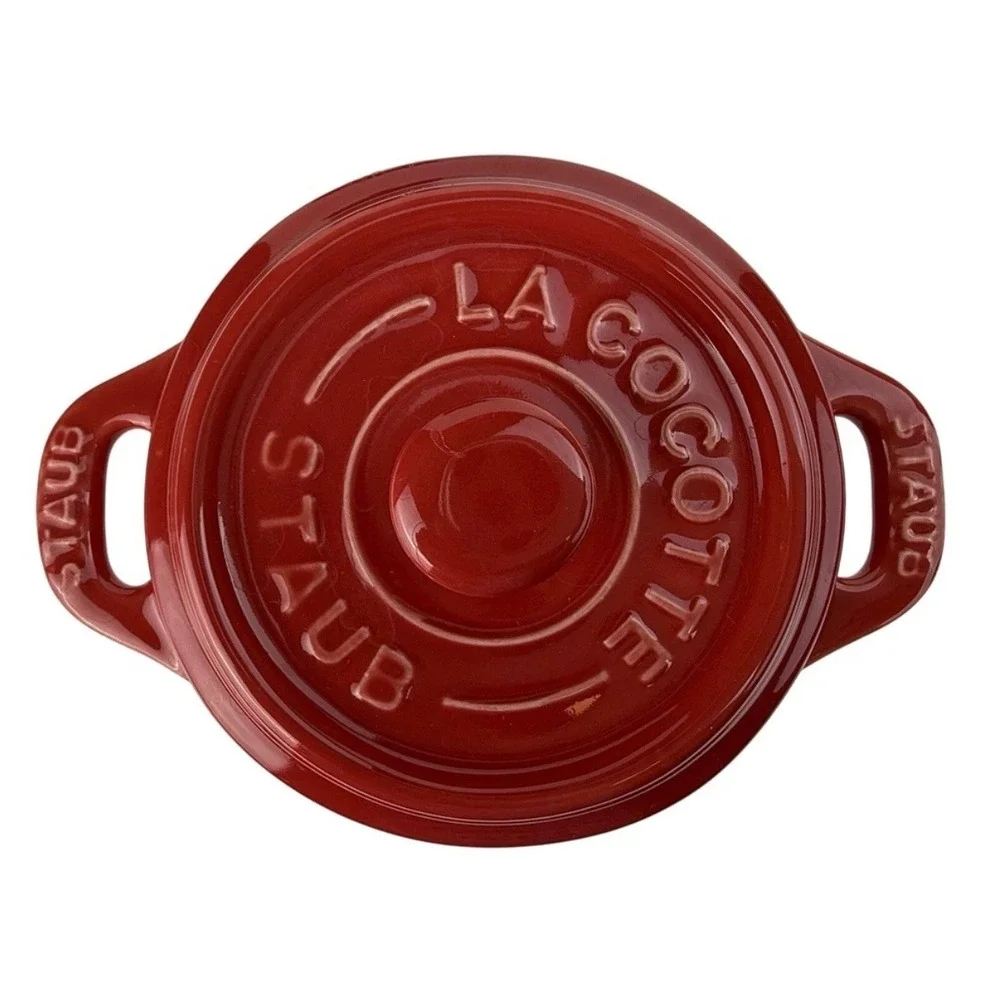 Staub ramekin red