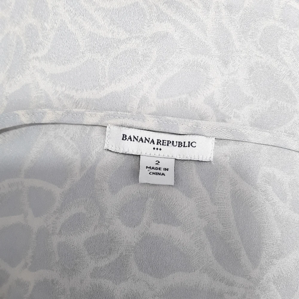 Banana Republic beautiful figure