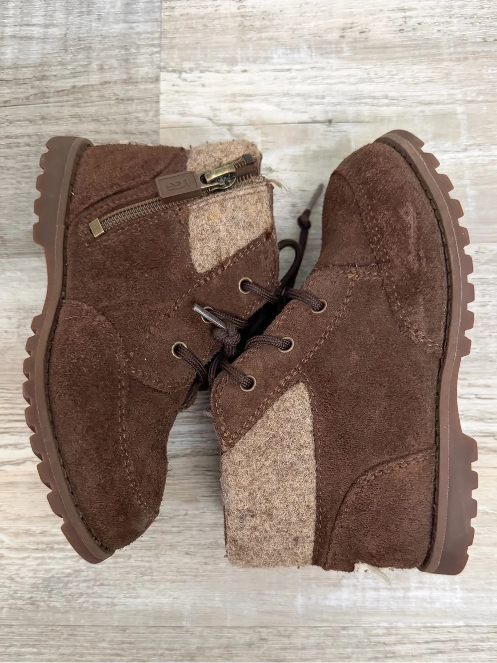 UGG orin wool