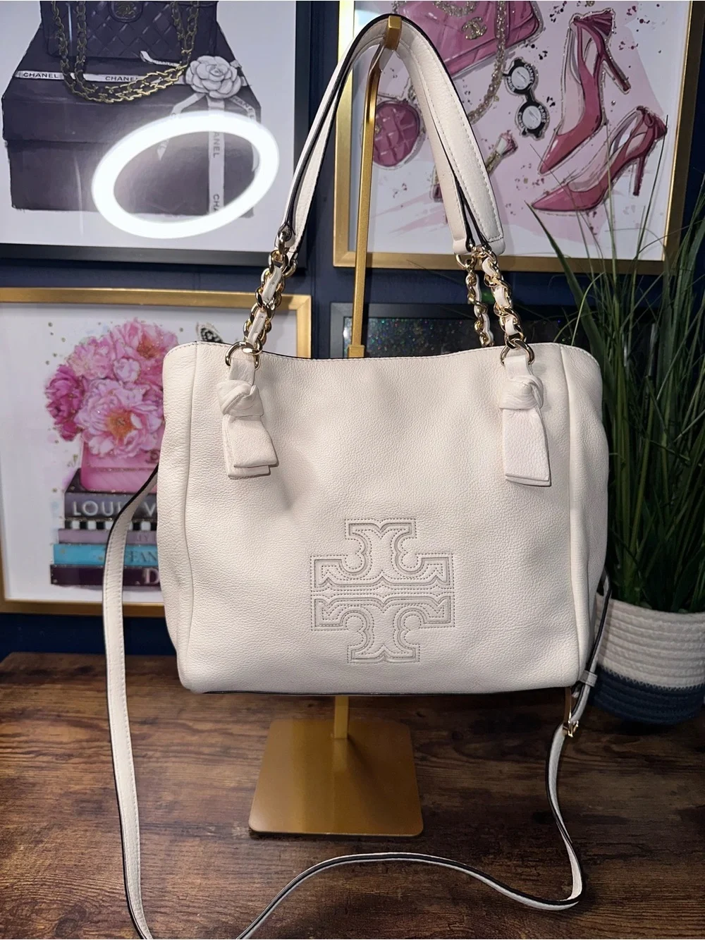 Tory Burch elegant tory