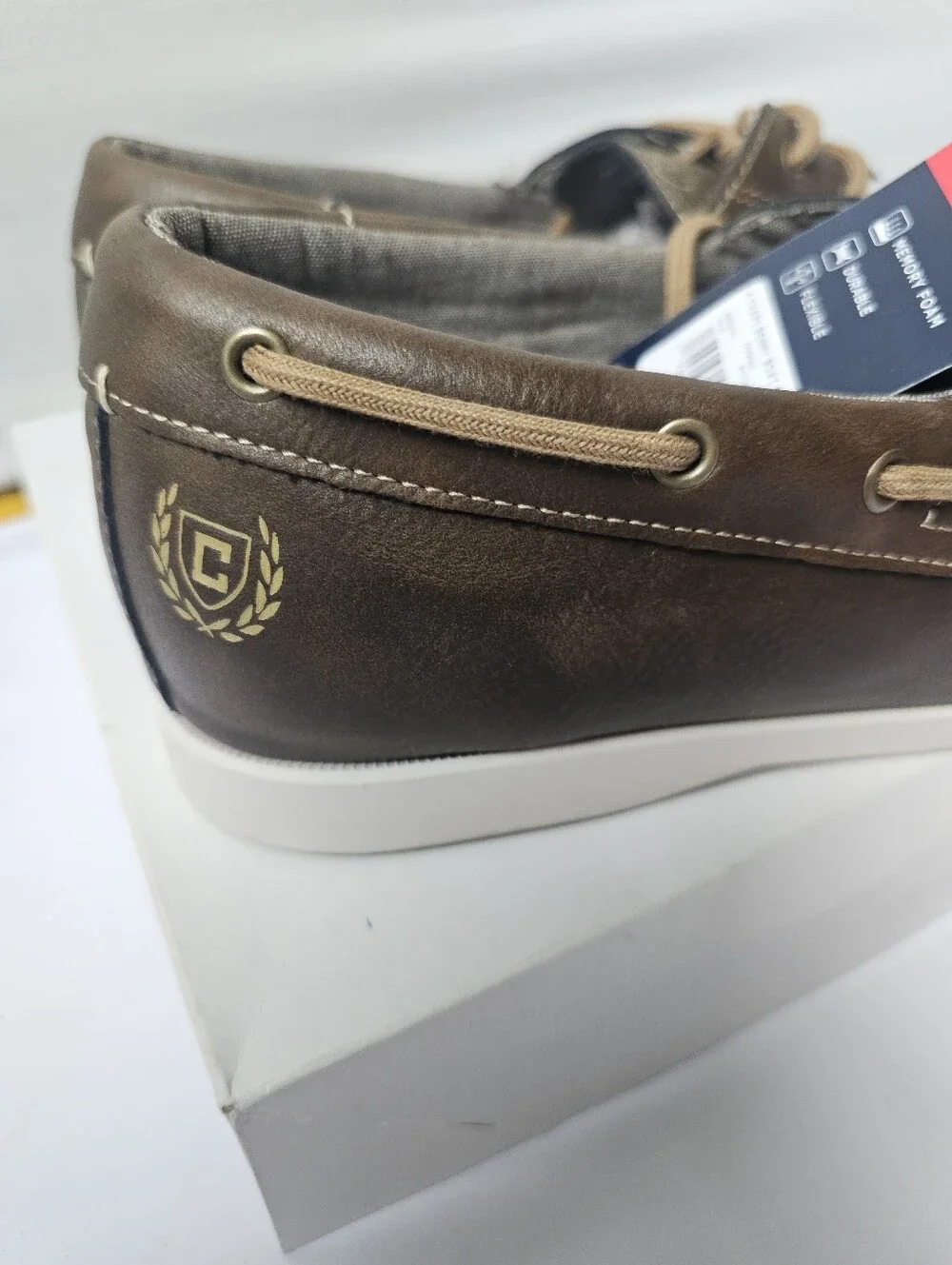 Chaps Benny Men’s Brown Boat Shoes Size 10 NWT Memory Foam)