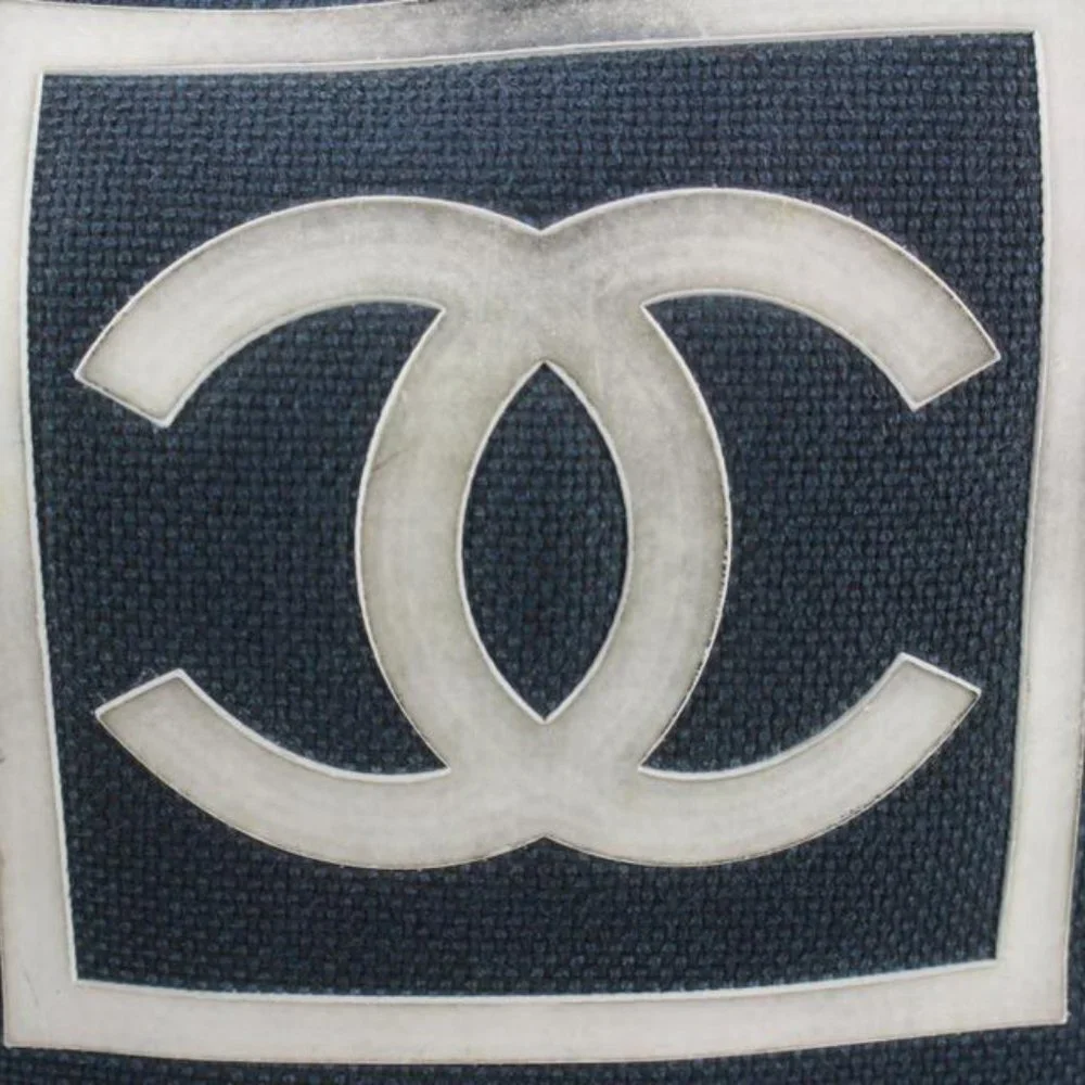 CHANEL navy cc