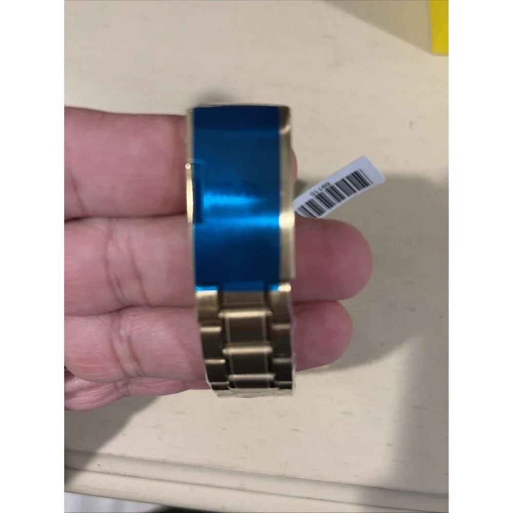 Invicta objet art