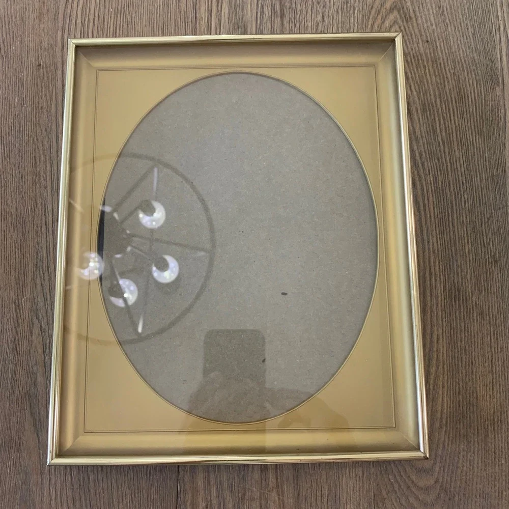 Gold Metal Picture Frame 9x11 Oval Shadow Box Velvet Backing Tabletop Wall Mount