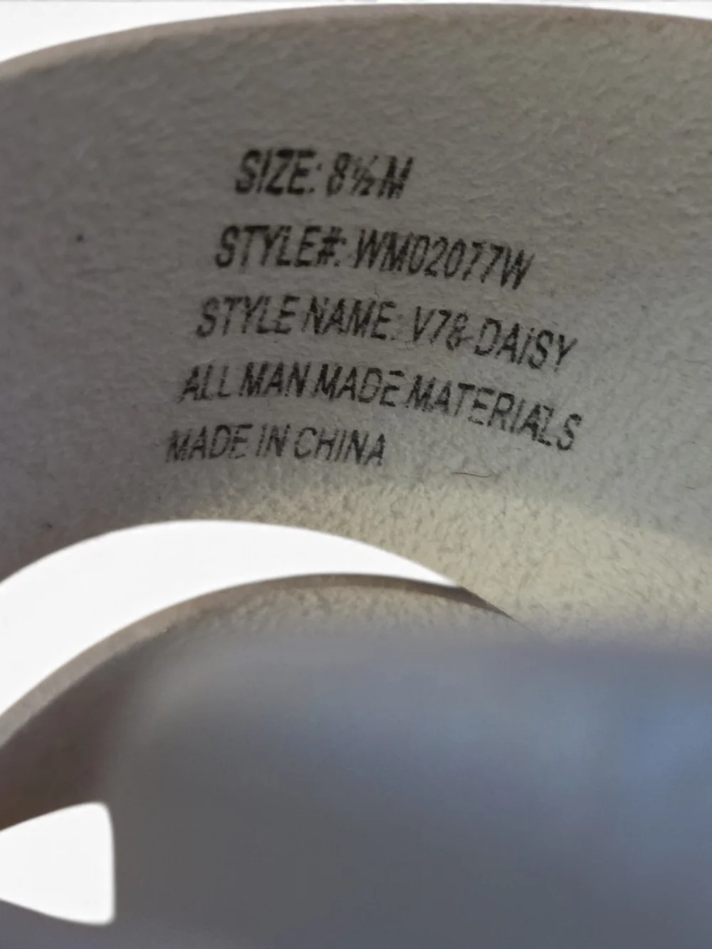 Vintage 7 Eight stylish white