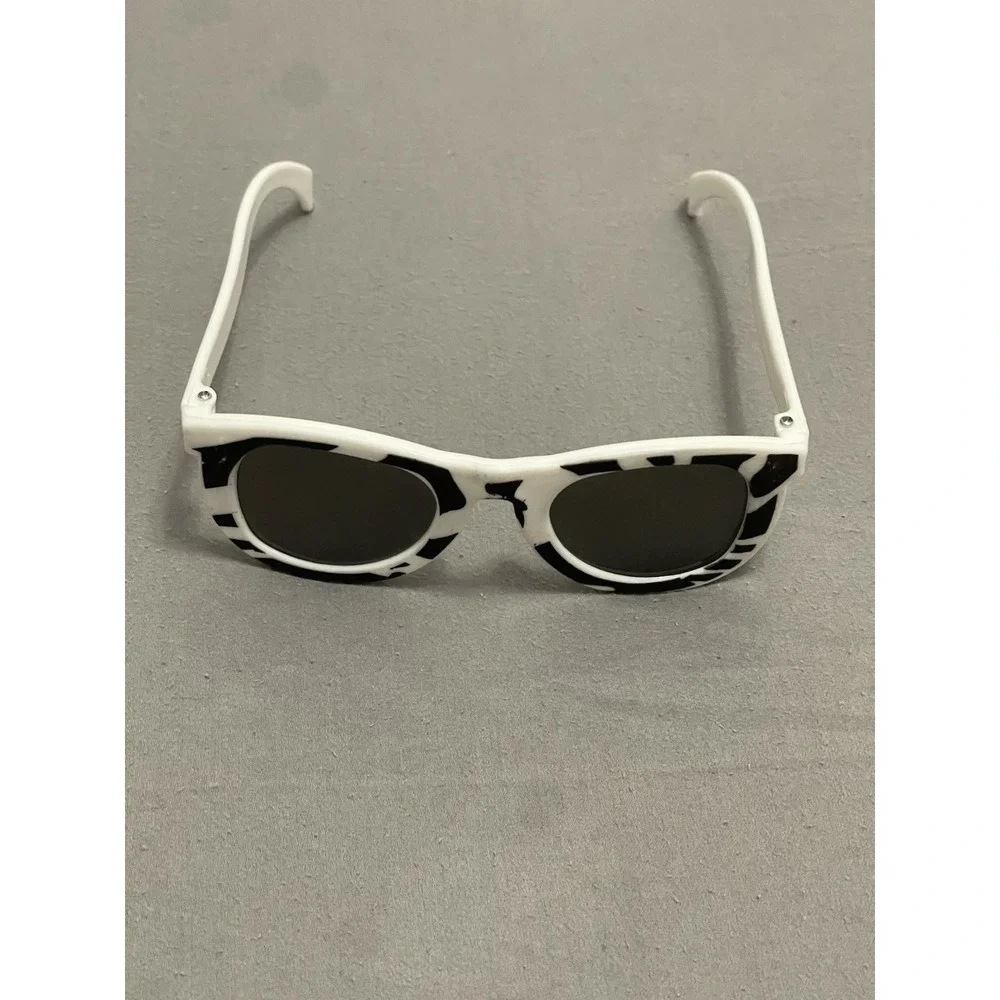 Kids Zebra Print Sunglasses White Black Animal Print Wayfarer Style Shades