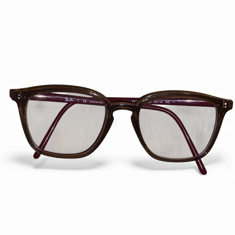 Ray-Ban features •frames