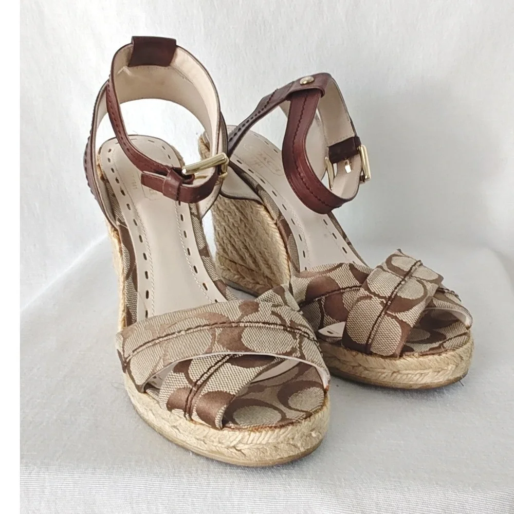 Coach pre owned