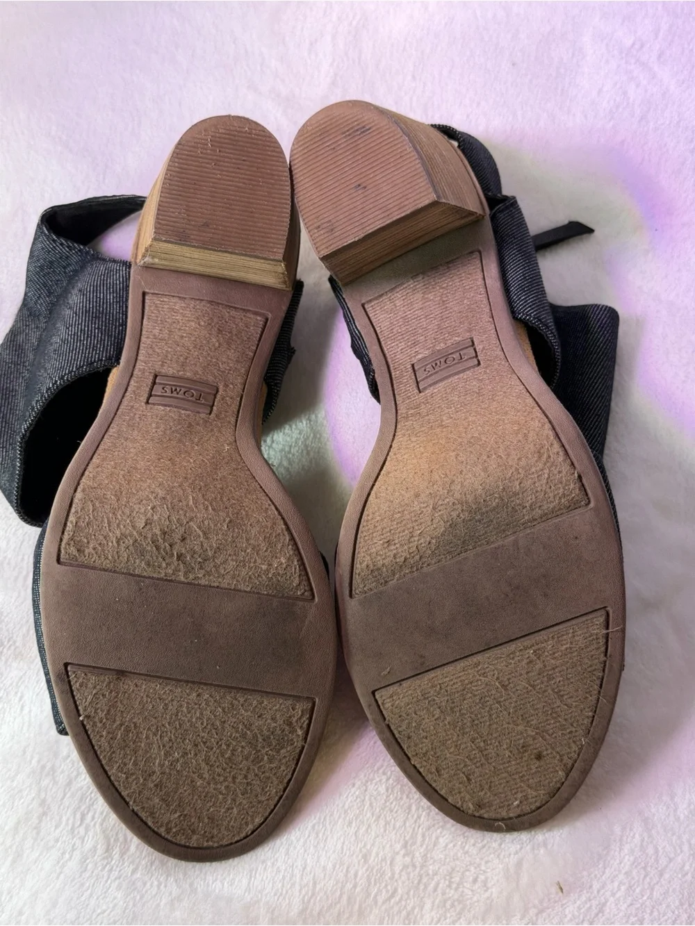 Toms open toe