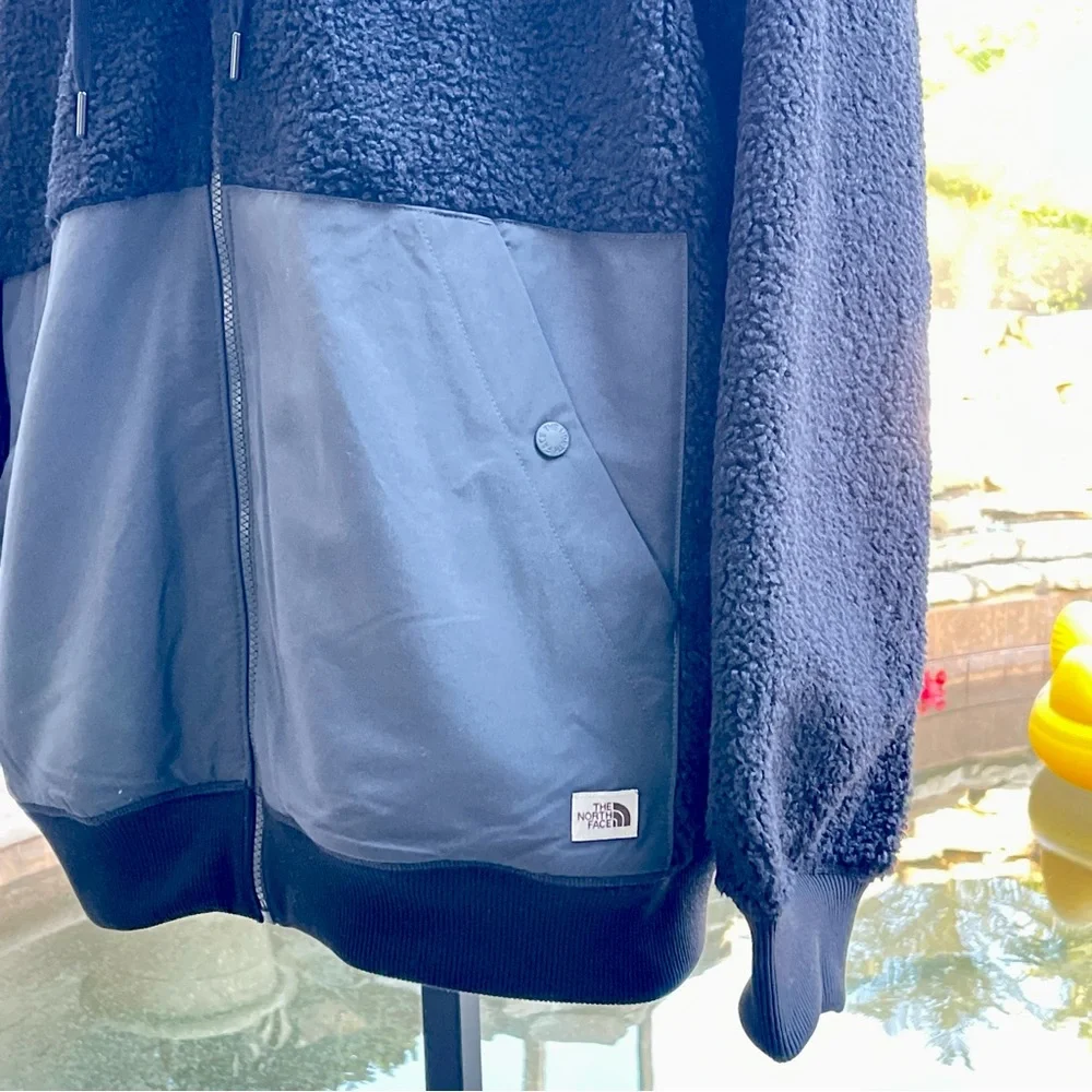 The North Face ridge fleece