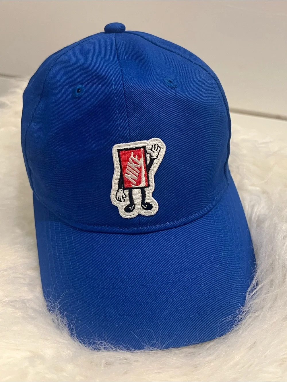 Nike club unisex