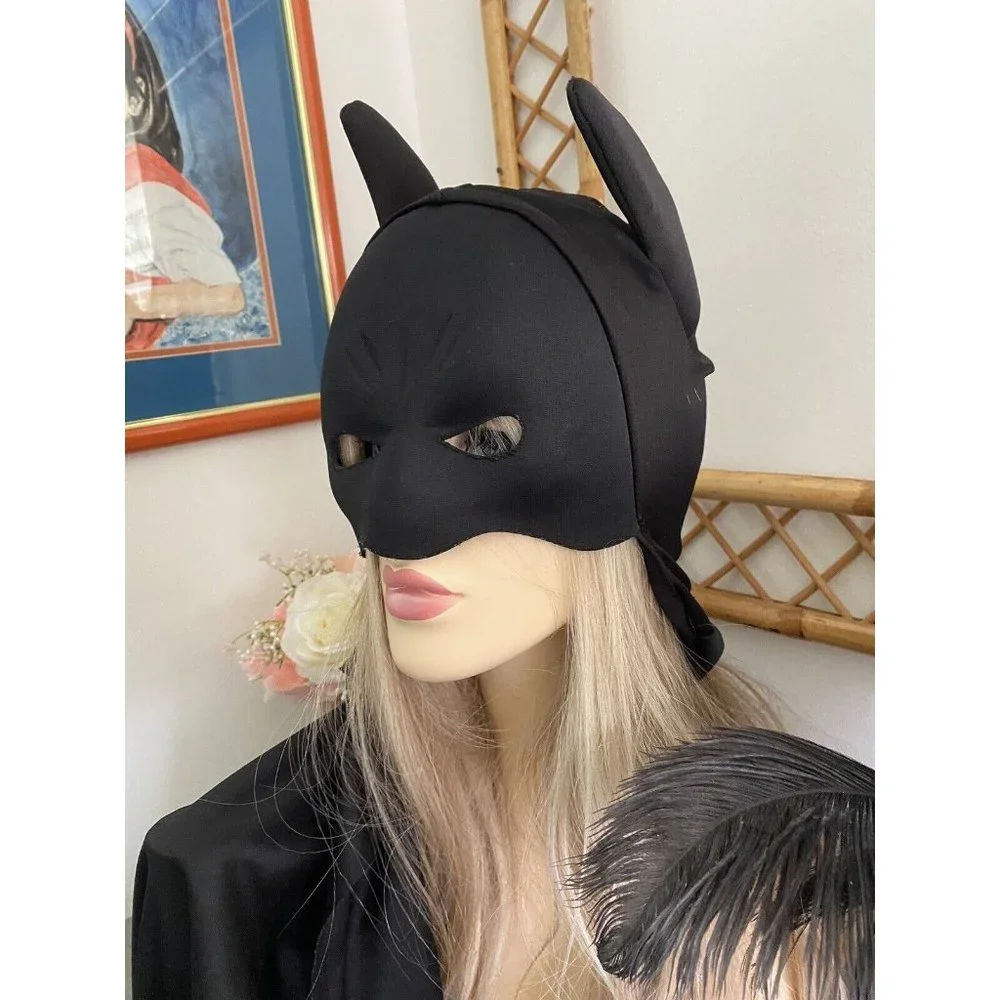 Unbranded black batman