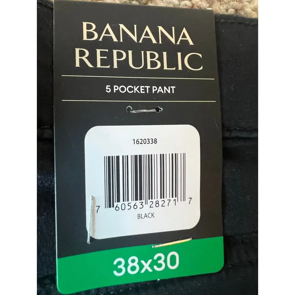 Banana Republic features banana
