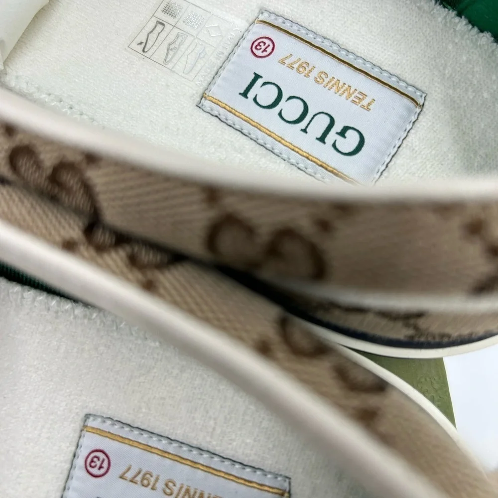 Gucci elegant slip