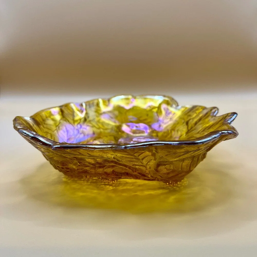 CarnivalGlass iridescent marigold