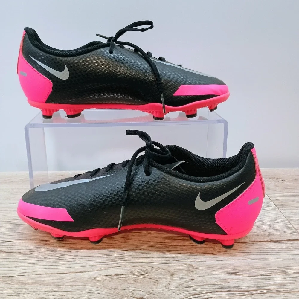 Nike brand style
