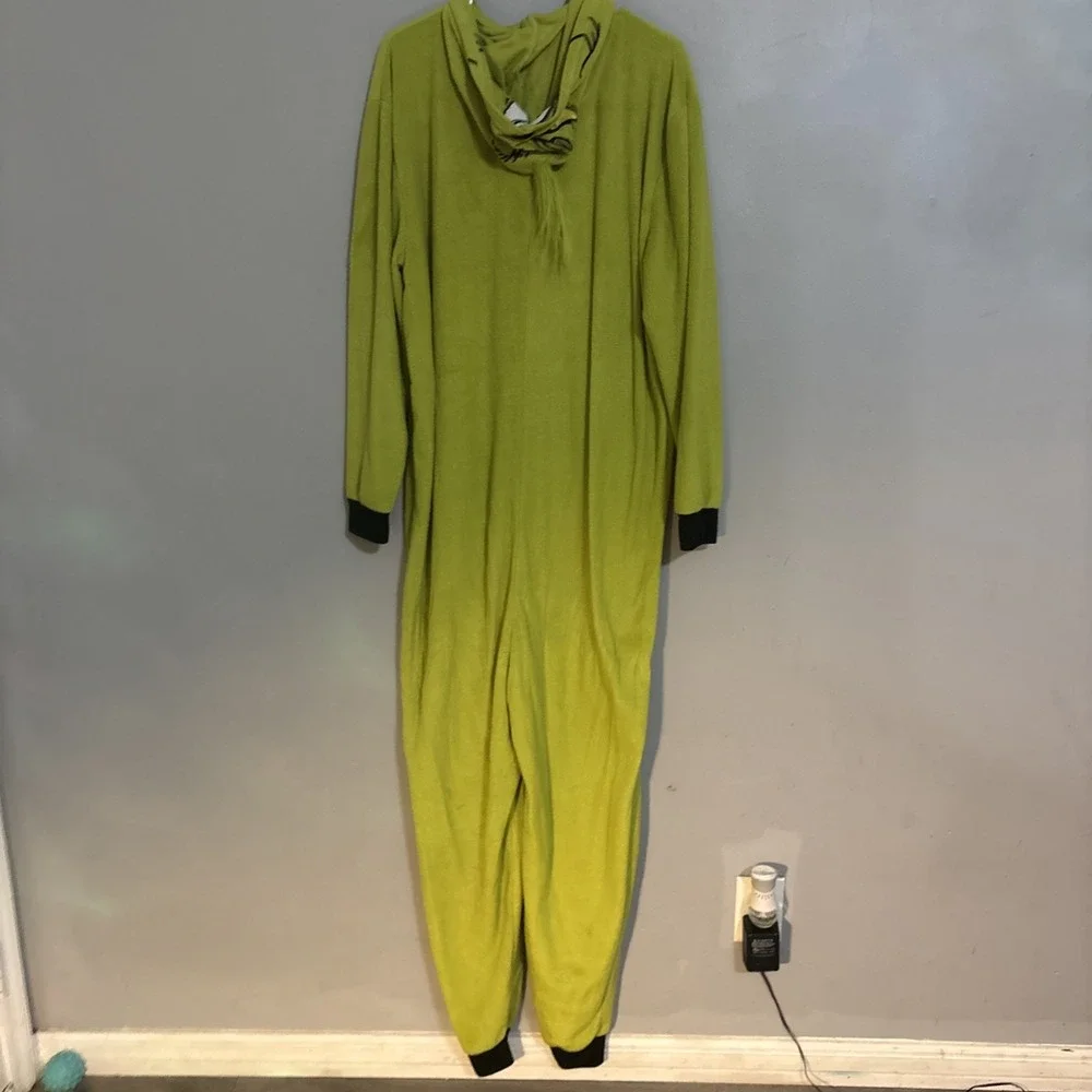 Dr. Seuss grinch pajamas