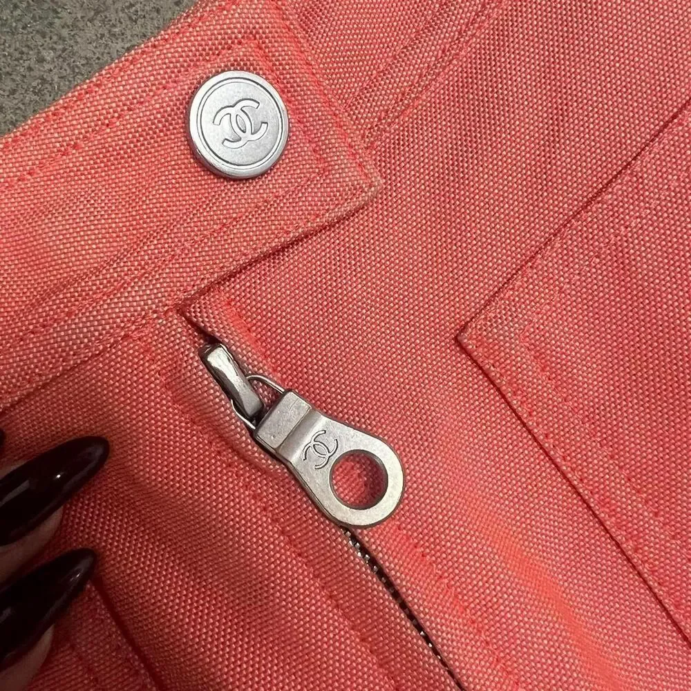 CHANEL y2k identification