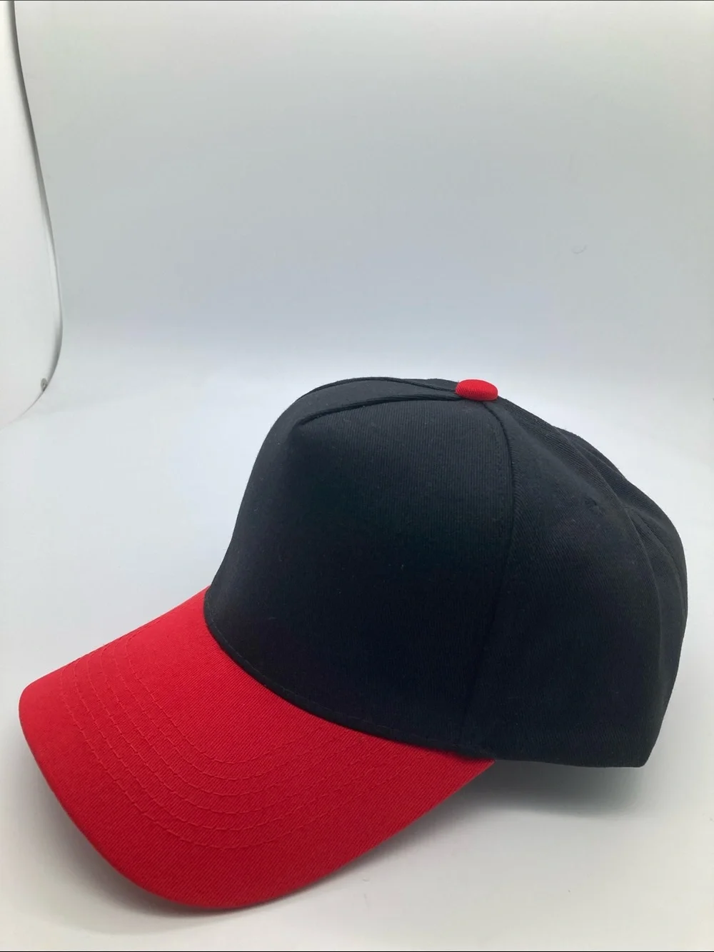Black and Red Classic Baseball Cap