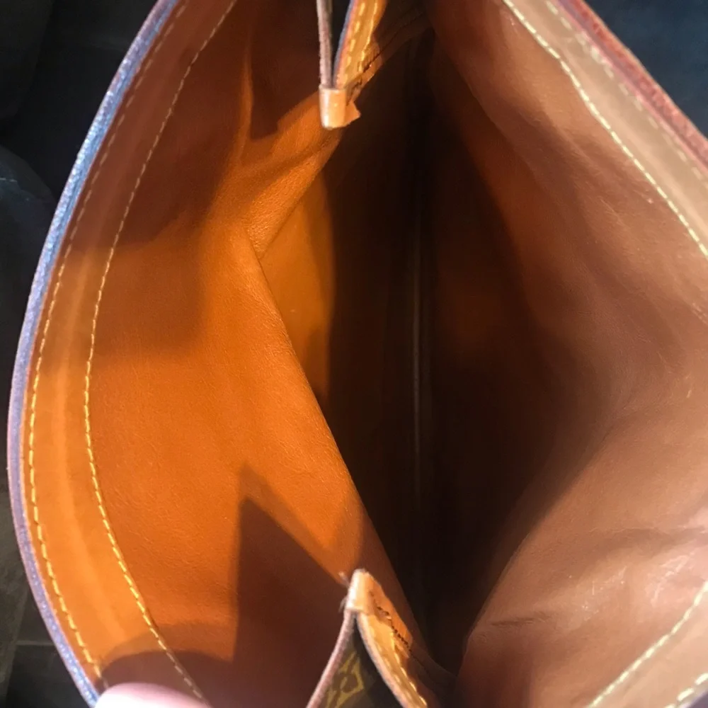 Louis Vuitton classic louis