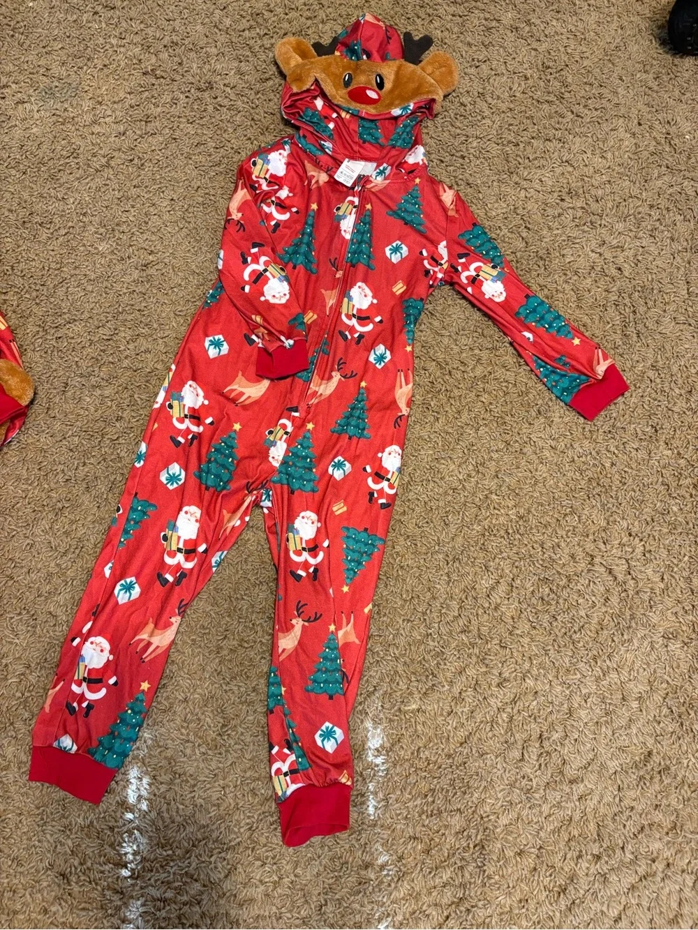 PatPat bright red