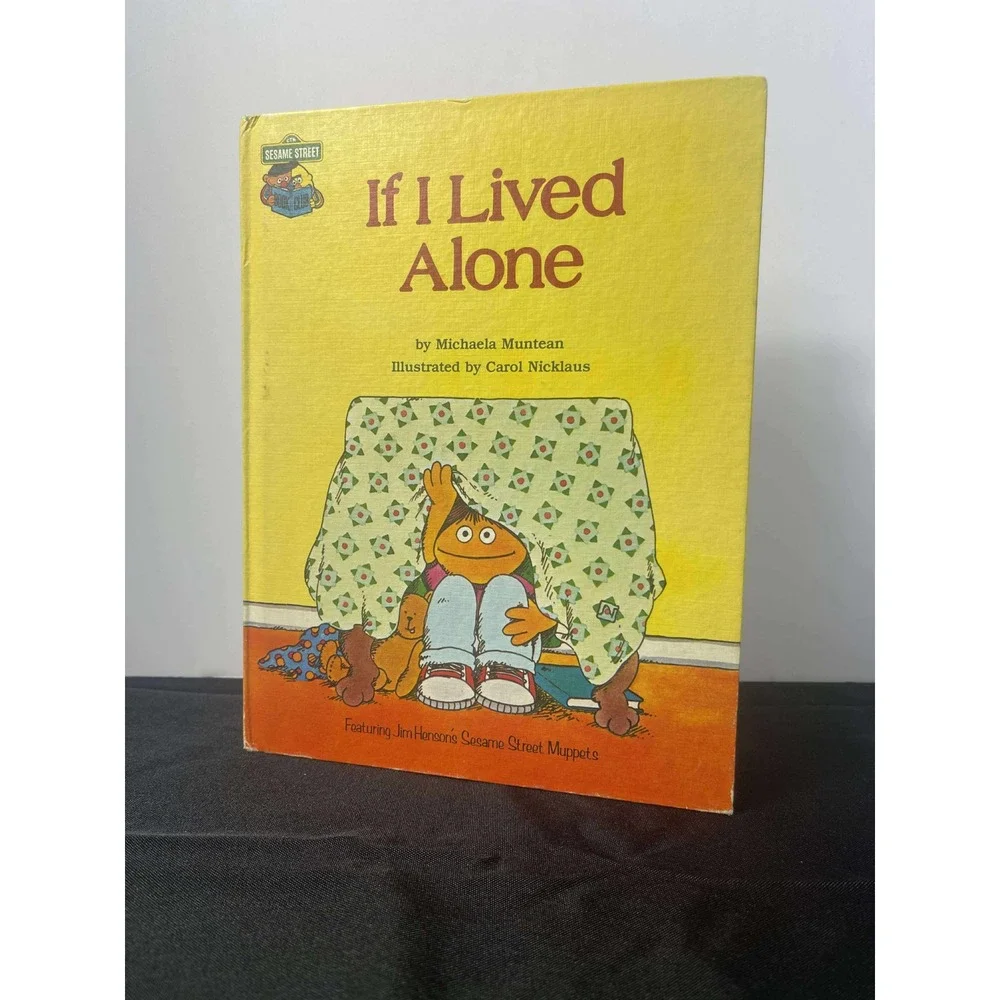 Sesame Street If‎ I Lived Alone Childrens Book Featuring Jim Henson Muppets