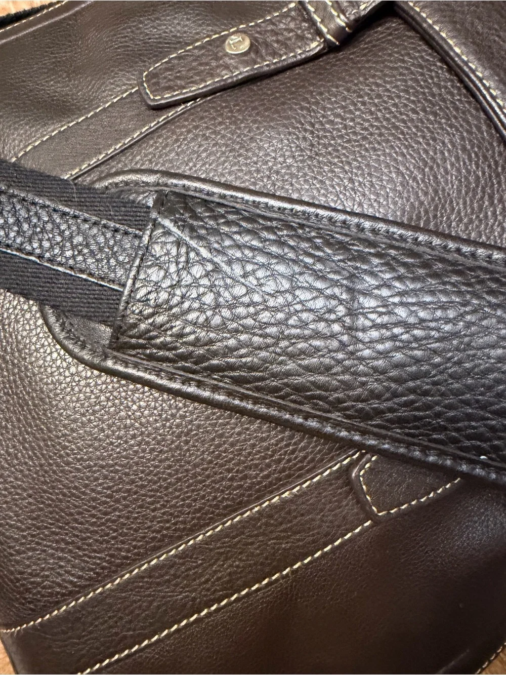 Men's Levenger Brown Leather Messenger Bag with Adjustable Strap