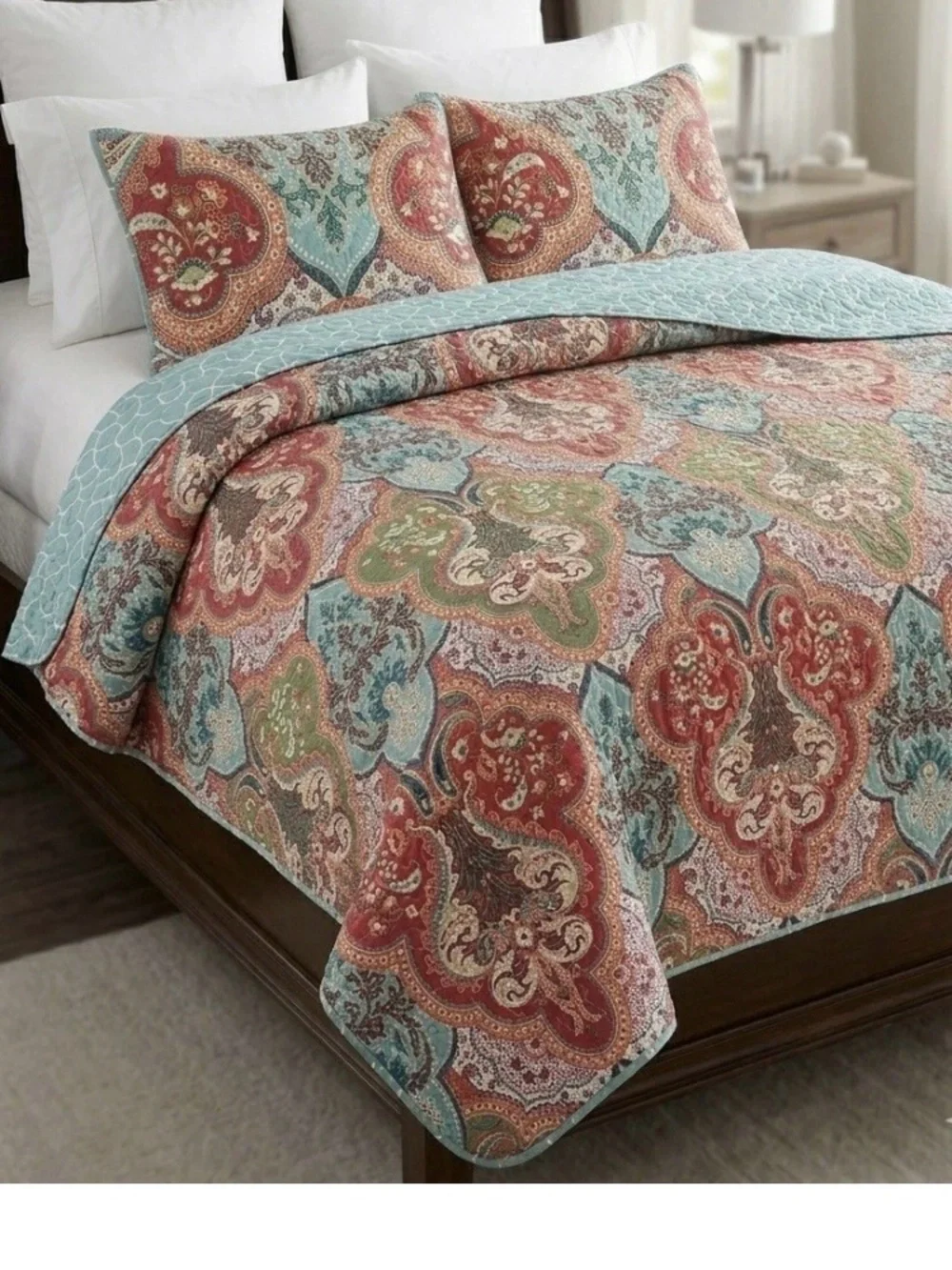 Better Homes And Gardens reversible paisley
