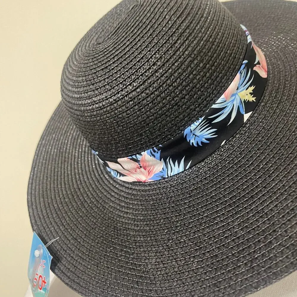 HaT woman black