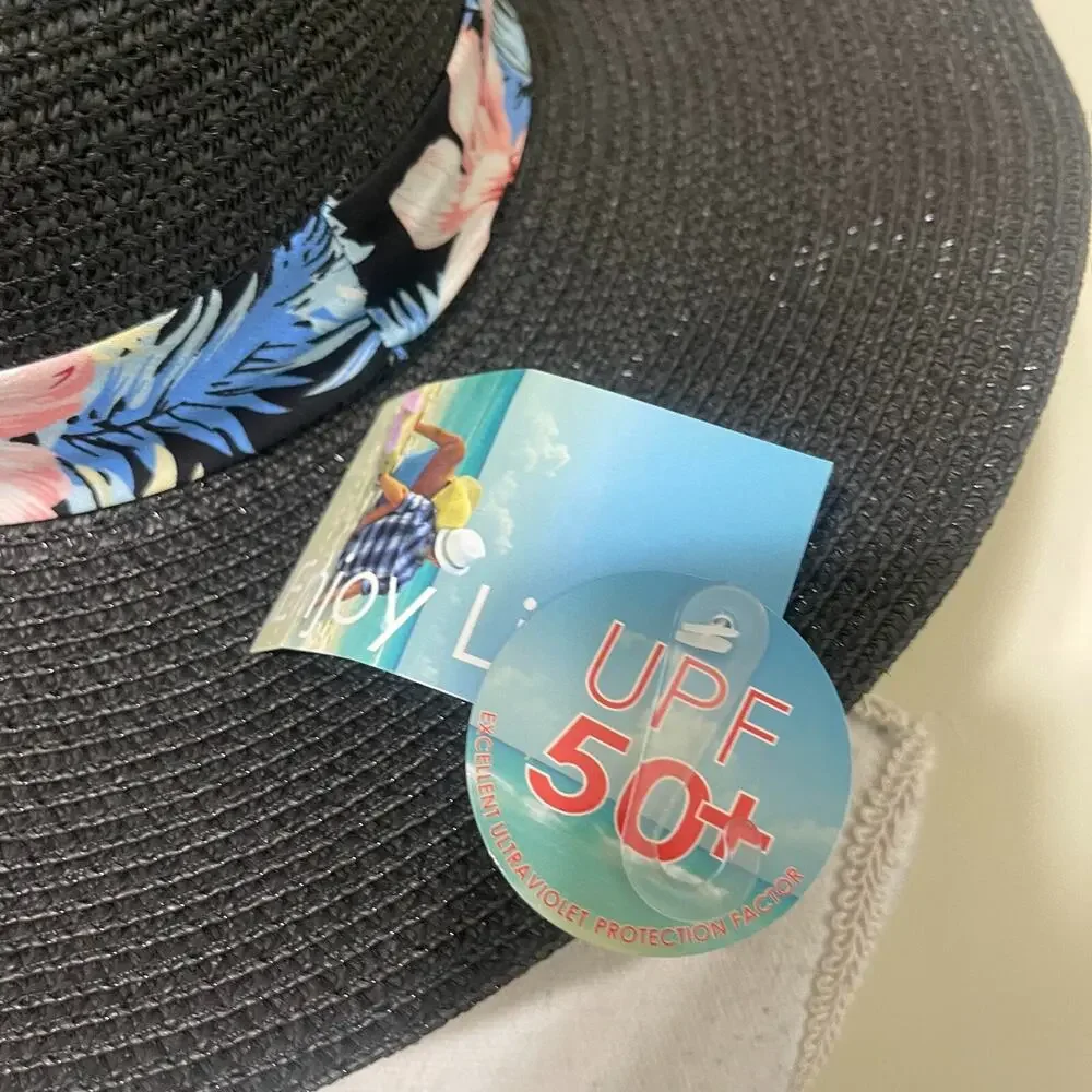 HaT woman black